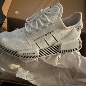Adidas (6) NMD Shibuya white limited edition